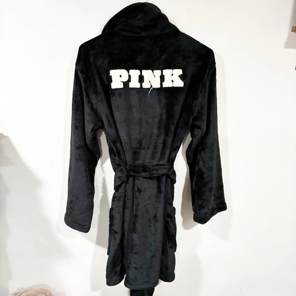Victoria's Secret PINK Cozy Robe Size XS Black & White Logo Sleep Fluffy‎ PJ